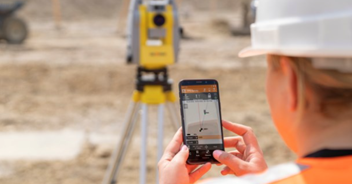 Geomax Zoom95: First Look At Their New Robotic Total Station